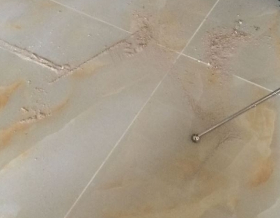 怀远瓷砖空鼓维修公司分享粘合剂选择不当在瓷砖铺贴过程中可能导致以下问题